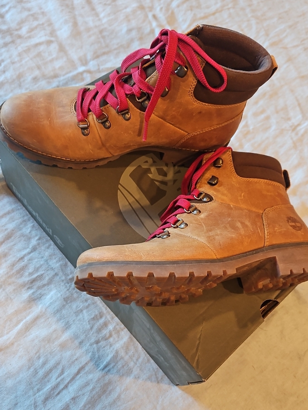 Timberland Woman's Tan Brown Leather Hiking Boots with Red Laces